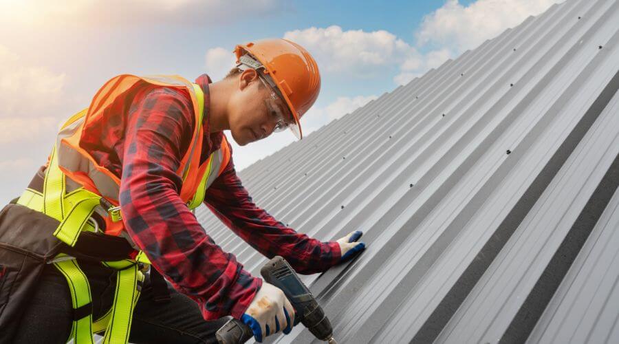 Professional Emergency Roof Repairs services in Barryton, MI